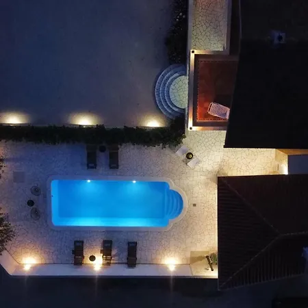 Holiday home Bevanda