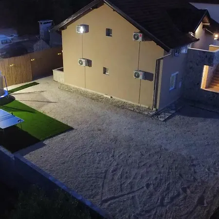 Bevanda Holiday home Velika Cista (Sibenik-Knin)