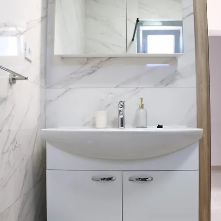 Holiday home Bevanda *