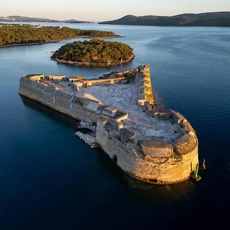 Holiday home Bevanda